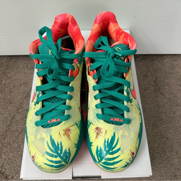 Special edition New w/box Nike Lebron IX Low Shoes,Men’s 7.5- Women’s size 8.5/9 - Picture 8 of 16